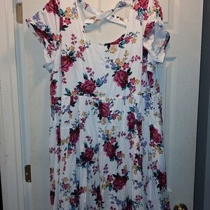 3x Torrid Floral Dress with criss cross back
